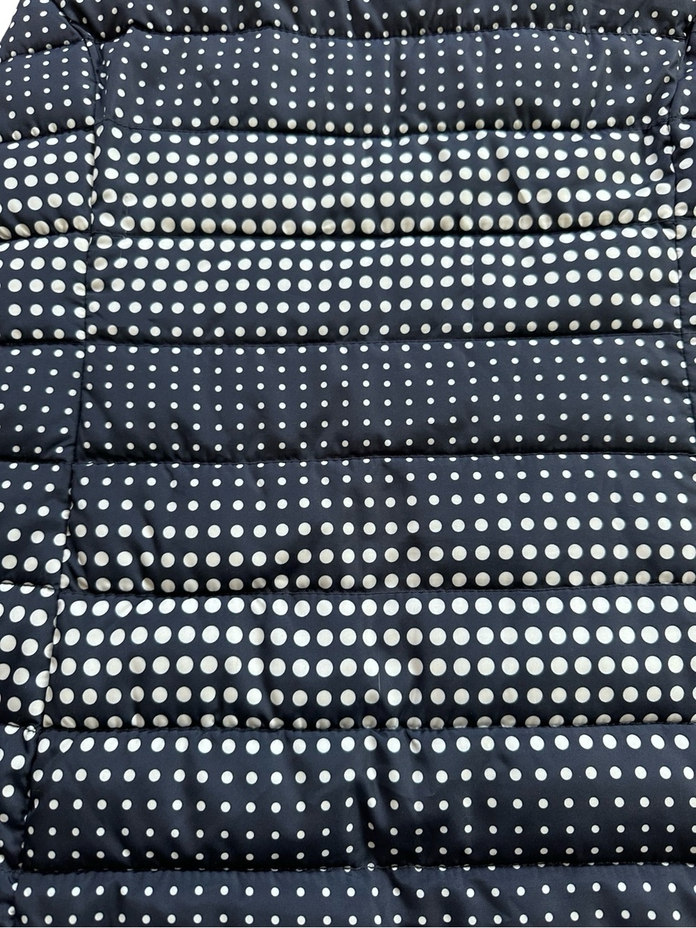 NWOT Tommy Hilfiger Navy and White Polka Dot Quilted Vest - Picture 8 of 9